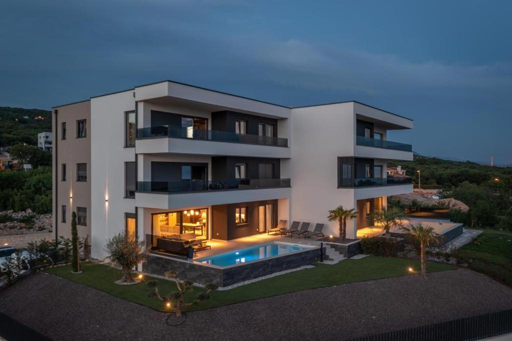 Villa Ameli Apartment With Swimming Pool Rijeka Exterior photo